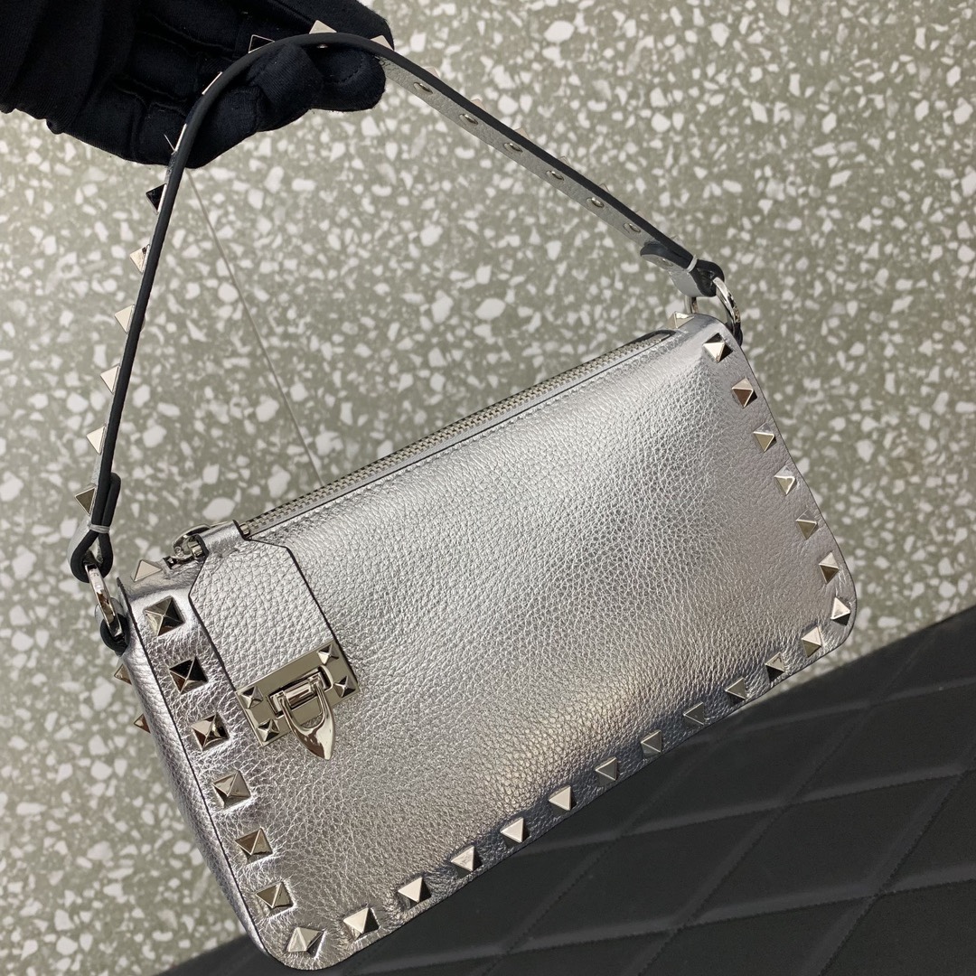 Valentino Garavani Rockstud Small Crossbody Bag in Silver Grainy Calfskin